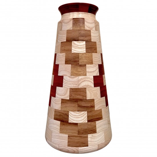 Geometrik Desenli Segment Ahşap Vazo | Dişbudak, Iroko & Paduk (36 cm) | Muson Wood | 028